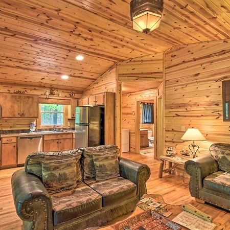 The Honeybee Cabin With Private Porch And Hot Tub Clarkesville Eksteriør bilde
