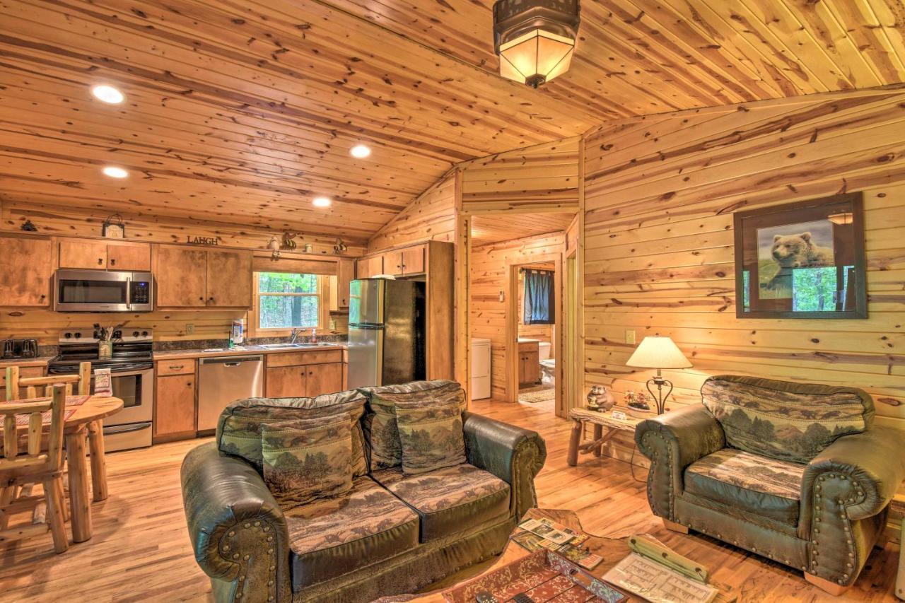 The Honeybee Cabin With Private Porch And Hot Tub Clarkesville Eksteriør bilde